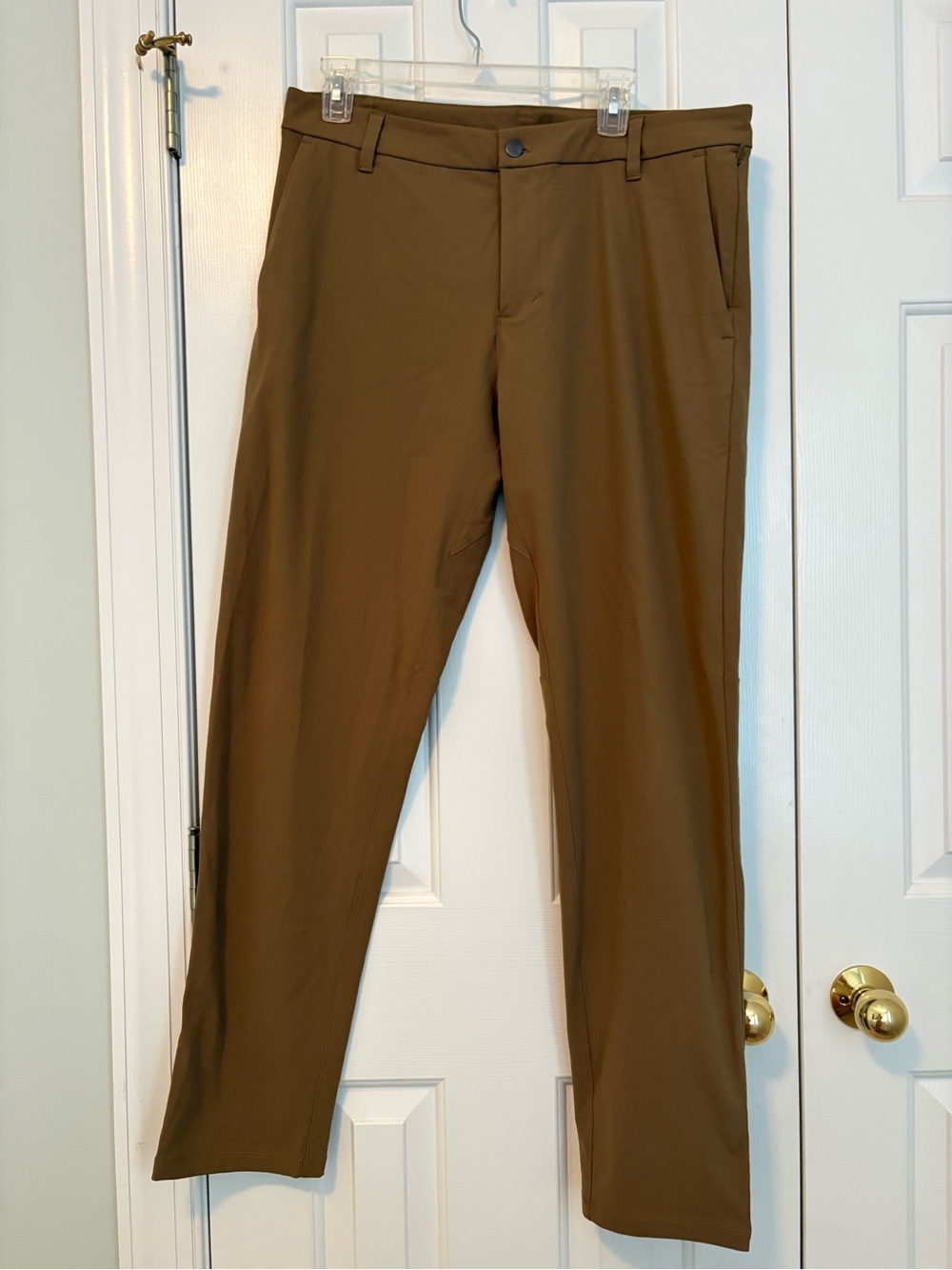 lululemon athletica Men's Olive-Brown Stretch Chinos